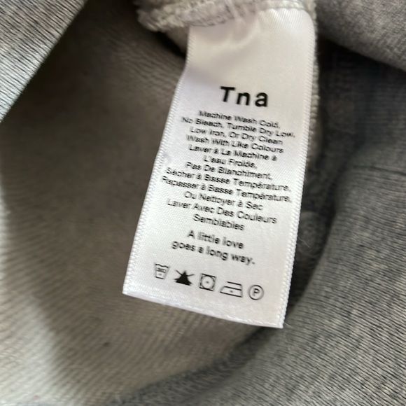 TNA Crewneck - Picture 3 of 4